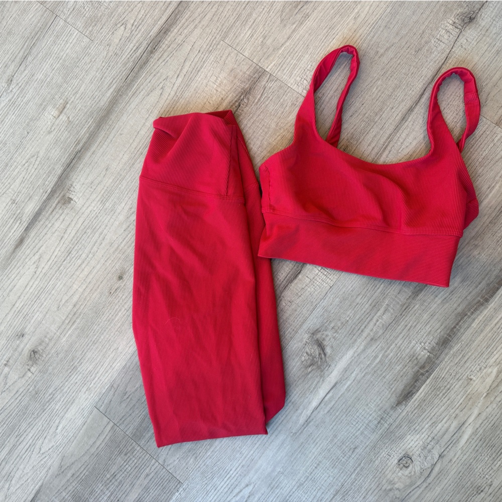 Beach Riot Red workout set
